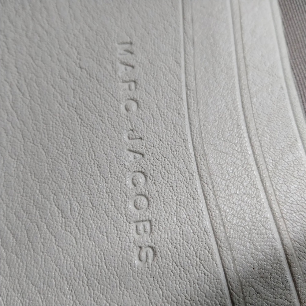 SOLD Authentic MARC JACOBS  Crossbody Bag Leather - Picture 10 of 16